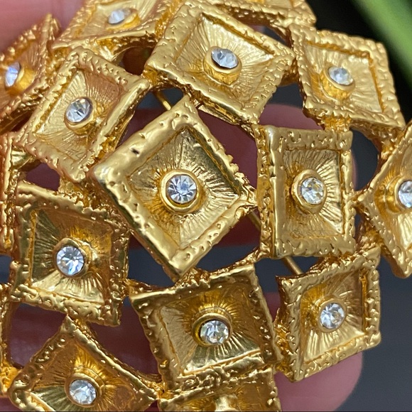 Vintage Unsigned Gold-tone Mini Squares Dome Rhinestone Brooch New (Old Stock) - Picture 9 of 9